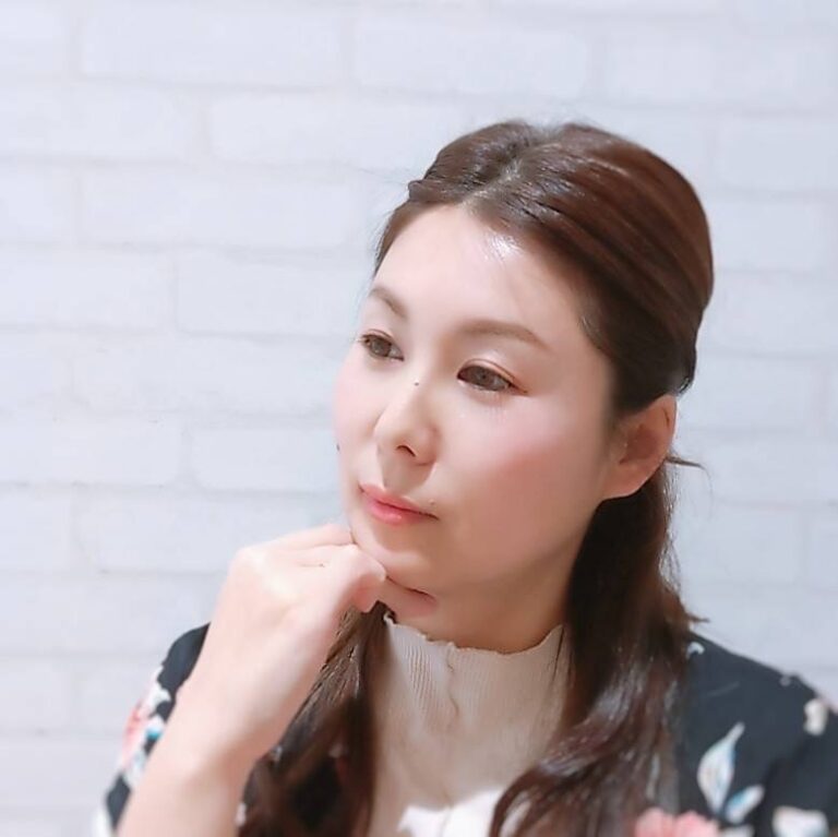 愛と光のタロット占い師 煌妃紫さとり